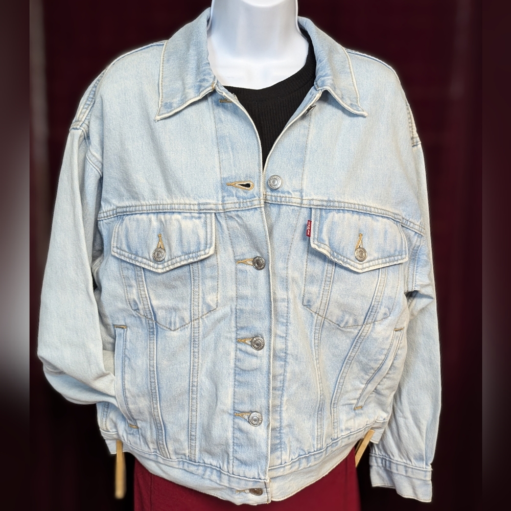 Women's Fit 90s Trucker Jacket
